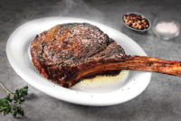 ruthschris-steak-TOMAHAWK.jpg